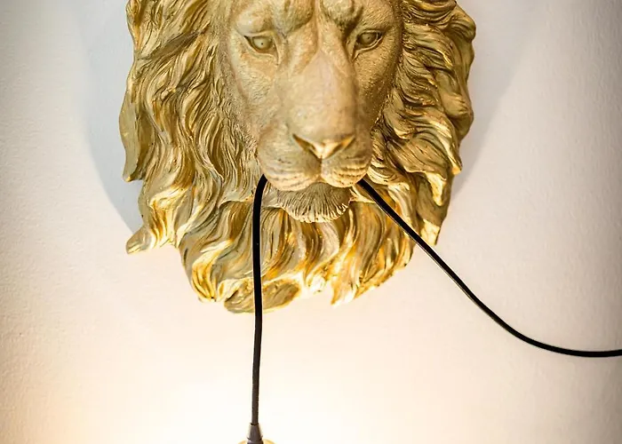 Golden Lion By Jr Apartmán *